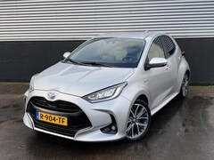 Toyota Yaris - 1.5 Hybrid Launch Edition Navigatie APple CarPlay/Android Auto, achteruitrij camera, dodeh