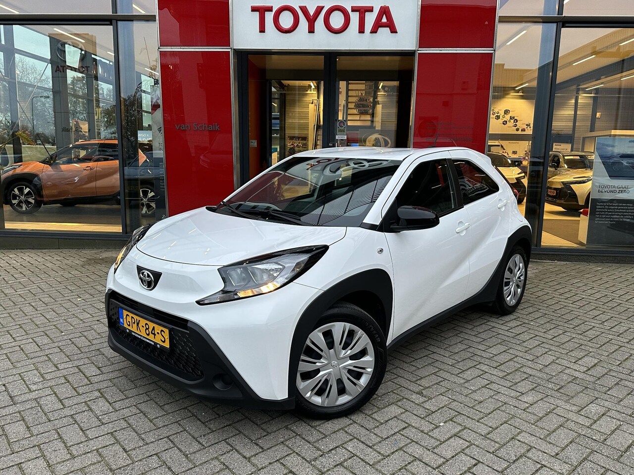 Toyota Aygo X - 1.0 VVT-i MT Play NL-auto Carplay/Android Cruise Control Airco - AutoWereld.nl