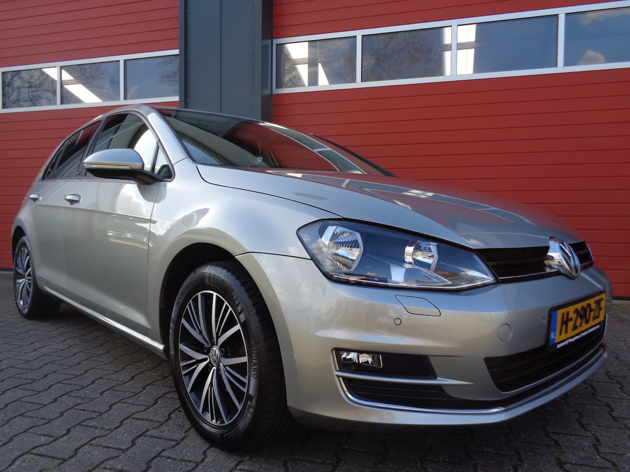 Volkswagen Golf - 1.2 TSI Business Edition Connected 110PK Clima Cruise LMV 6-BAK - AutoWereld.nl