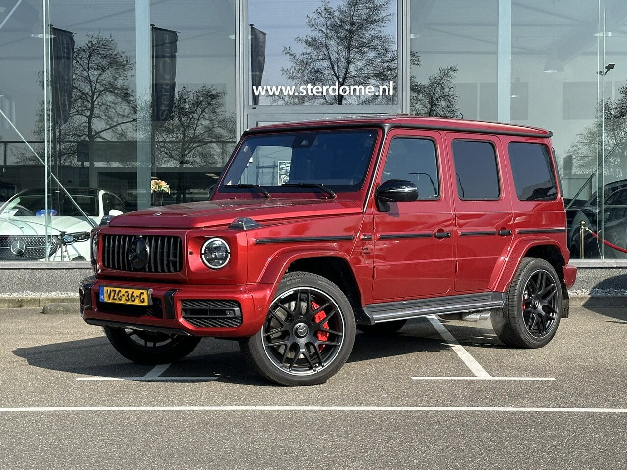 Mercedes-Benz G-klasse - AMG 63 l 585 Pk V8 l Rijassistentiepakket l Manufaktur l Burmester l 360* camera l Schuif- - AutoWereld.nl