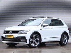 Volkswagen Tiguan - 1.5 TSI ACT R-Line Automaat *Panodak*Trekhaak*ACC