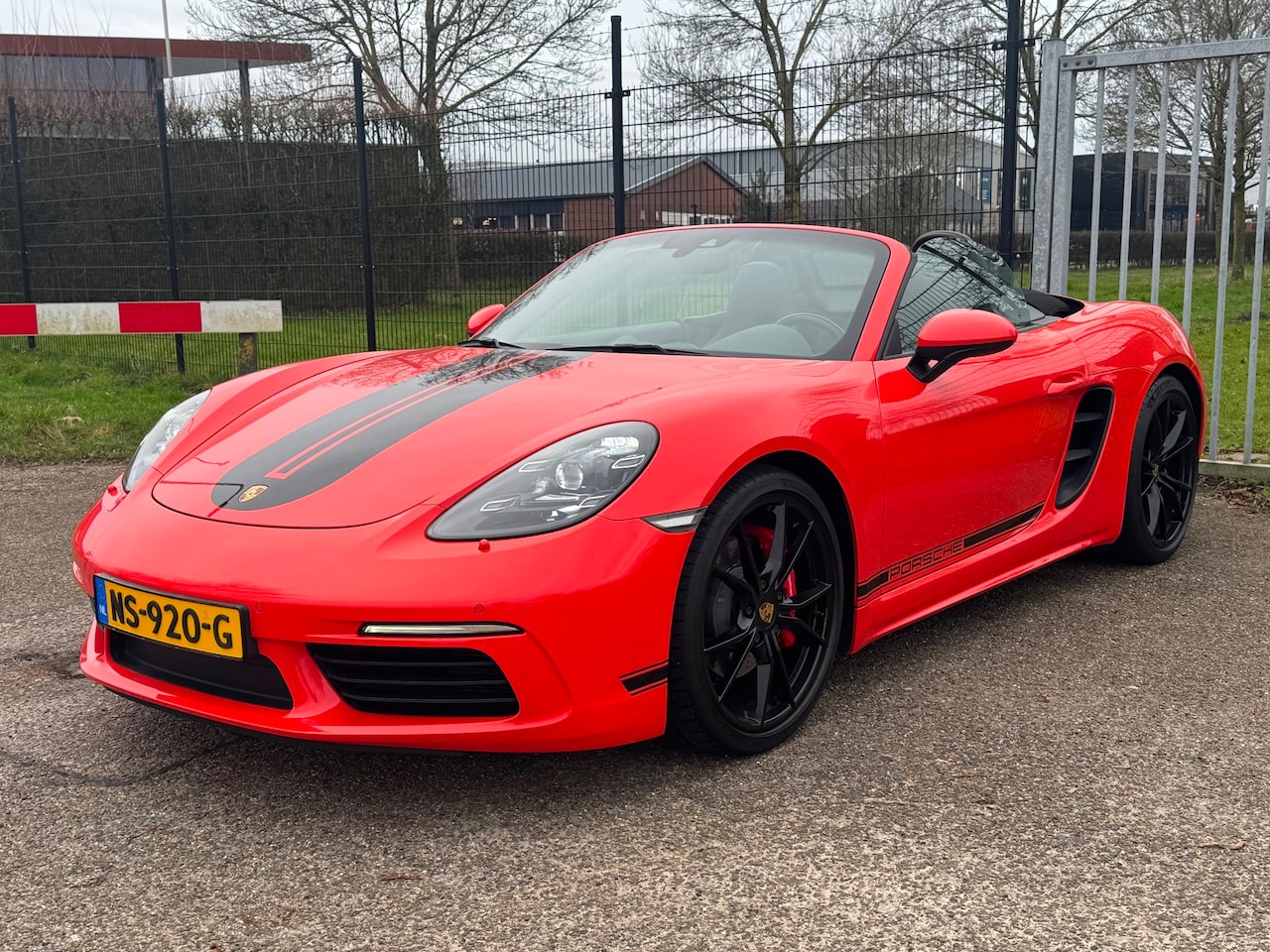 Porsche 718 Boxster S - 2.5 350PK PDK Lava Orange Sportchrono PDLS 20Inch - AutoWereld.nl
