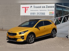 Kia XCeed - 1.4 T-GDi DynamicPlusLine PanoramadakStuurverwarming/Stoelverwarming/Lane assist/Adaptieve
