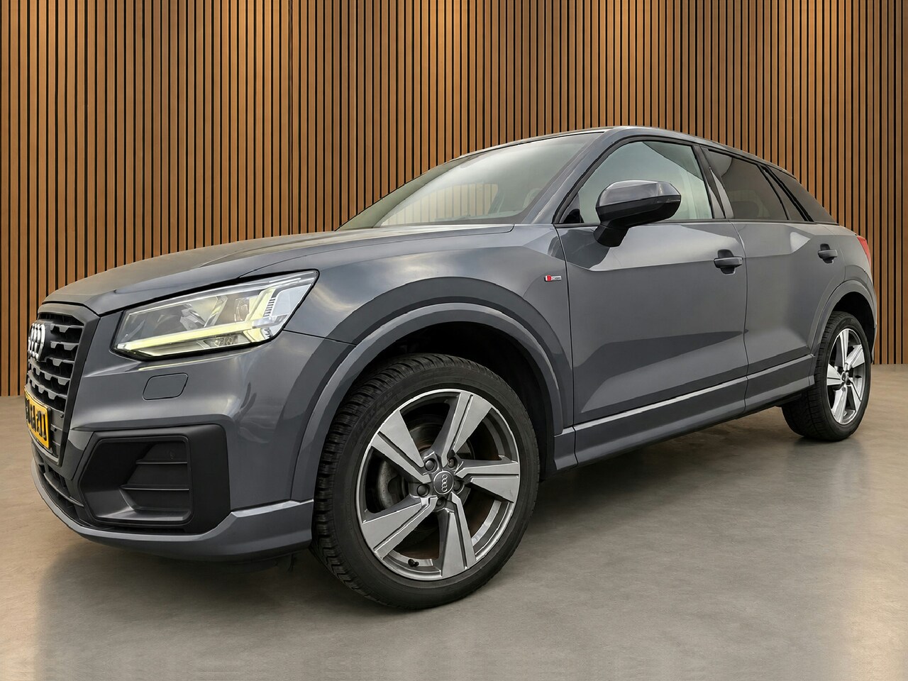 Audi Q2 - 35 TFSi 1.5 150pk Aut. S-line, Clima | Navi & CarPlay | Nano gray - AutoWereld.nl