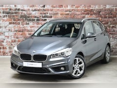 BMW 2-serie Active Tourer - 218i Executive Automaat / Trekhaak / Parkeersensoren / Stoelverwarming / Navigatie / Cruis