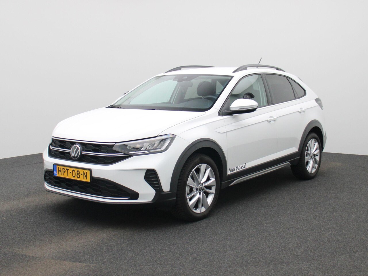 Volkswagen Taigo - 1.0 TSI Life Edition 95 PK| Origineel Nederlands | 1e Eigenaar | Parkeersensoren Achter | - AutoWereld.nl