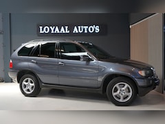 BMW X5 - 4.4i | AUT | PANO | NAVI | LEDER | TREKHAAK | PDC | APK