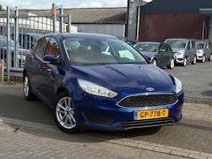 Ford Focus - 1.0 Trend Edition | NWE D-Riem | 16” LMV | Navigatie | Parkeersensoren achter |