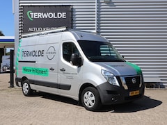 Nissan Interstar - 2.3 dCi L2H2 N-Connecta | Trekhaak | Imperiaal | Navigatie | Achteruitrijcamera |