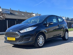 Ford Fiesta - 1.0 Style 1e Eigenaar*Navigatie*Airco*NAP*Distributie vervangen