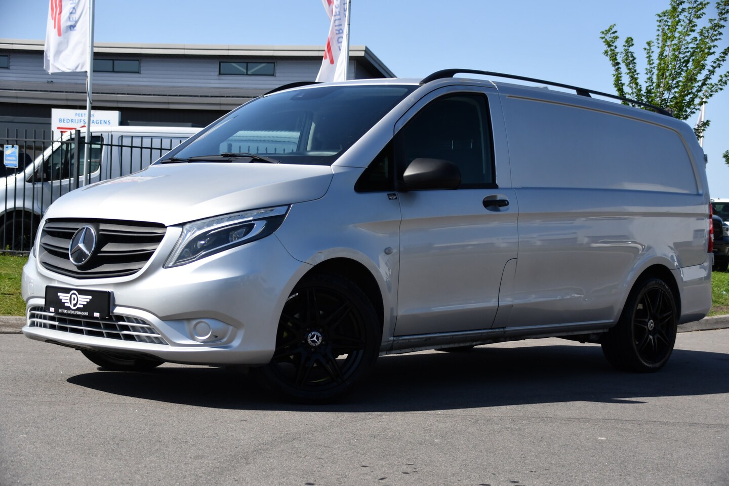 Mercedes-Benz Vito - 116 CDI L2 PB Edition Camera, Cruise, Carplay, Stoelverwarming, LED, Automaat, Trekhaak, S - AutoWereld.nl