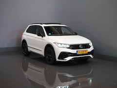 Volkswagen Tiguan - 1.4 TSI eHybrid R-Line (DEMO) Pano/ IQ-Light/ Head-Up/ Elek.Trekhaak/ Elek.Klep/ Adapt.Cru