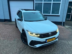 Volkswagen Tiguan - 1.4 TSI eHybrid 3X R-Line BOMVOL|PANO|245PK|Leer|Headup|Trekhaak|Memory|360Camera|ACC|Sfee