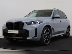BMW X5 - xDrive50e M Sport Automaat / Trekhaak / Panoramadak / Comfortstoelen / Comfort Access / Ad