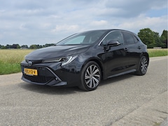 Toyota Corolla - 1.8 Hybrid - Euro 6 - 122 Pk - Navi - ParkeerCamera - Climate Control