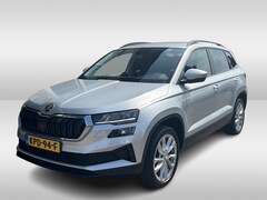 Skoda Karoq - 1.5 TSI ACT Style / AUTOMAAT/ TREKHAAK/ DIGITAL DASH/ NAVI/ SMARTLINK/ PARK. SENSOREN + CA