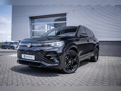 Volkswagen Tiguan - R-Line Edition - eHybrid | 'App-Connect' draadloze smartphone integratie | Automatische af
