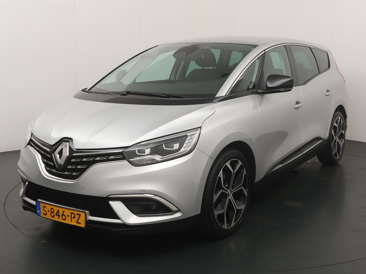 Renault Grand Scénic - TCe 140 GPF Techno | 7-Persoons | Half Leder | Parkeercamera | Navigatie | - AutoWereld.nl
