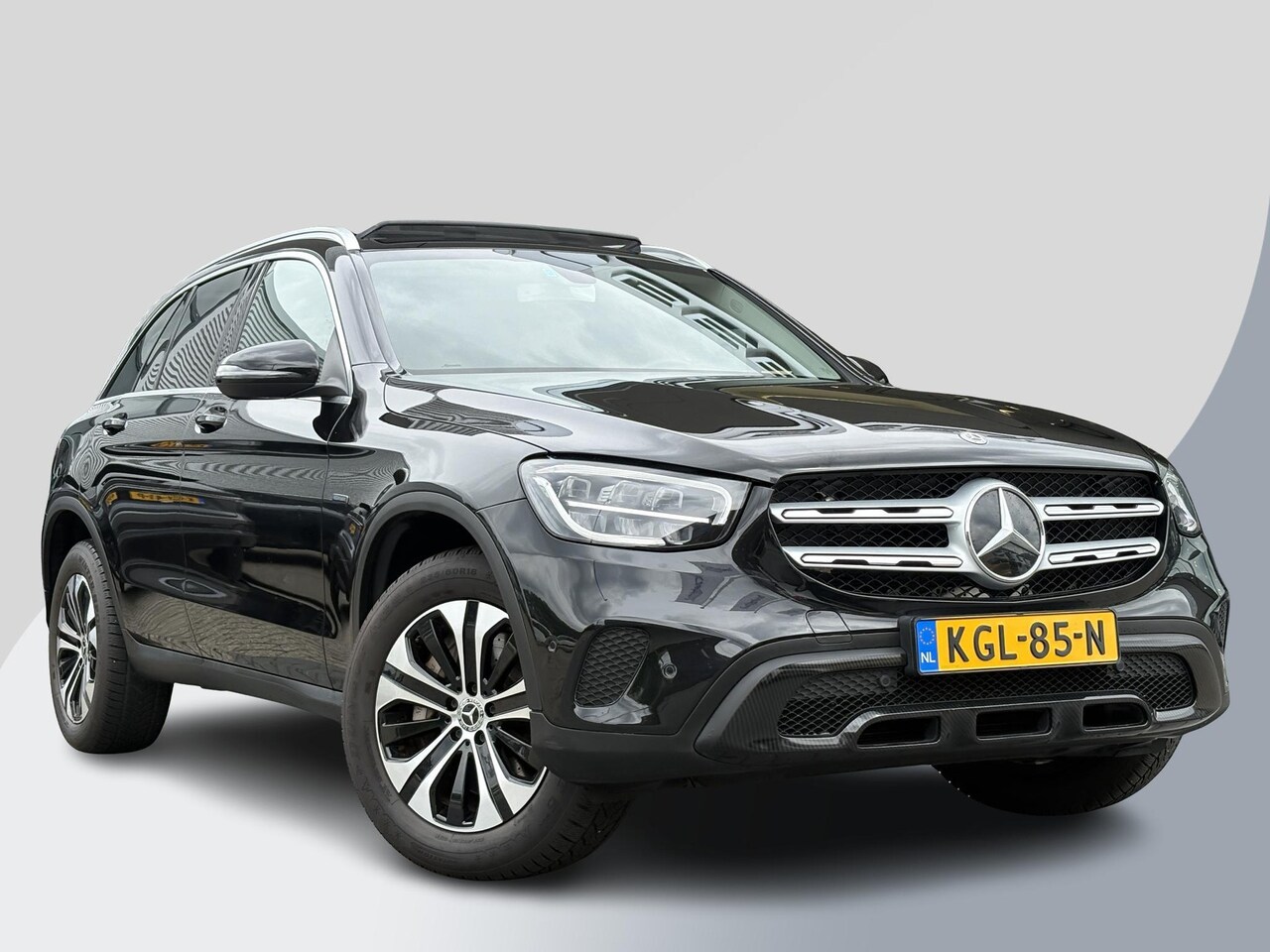 Mercedes-Benz GLC-klasse - 300e 4MATIC 320pk | Plug-in Hybride | PHEV | Panoramadak | Achteruitrijcamera | Adaptive c - AutoWereld.nl