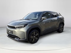 Toyota Urban Cruiser - Executive 61 kWh */LAND BREEZE GREEN/ NIEUWE AUTO