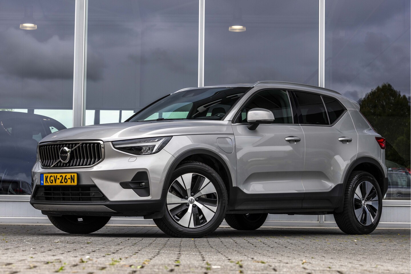 Volvo XC40 - 1.5 T4 Plug-in hybrid Core Bright | Keyless | Camera | Carplay - AutoWereld.nl