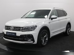 Volkswagen Tiguan - 2.0 TDI Highline (Automaat) (Grijs kenteken)