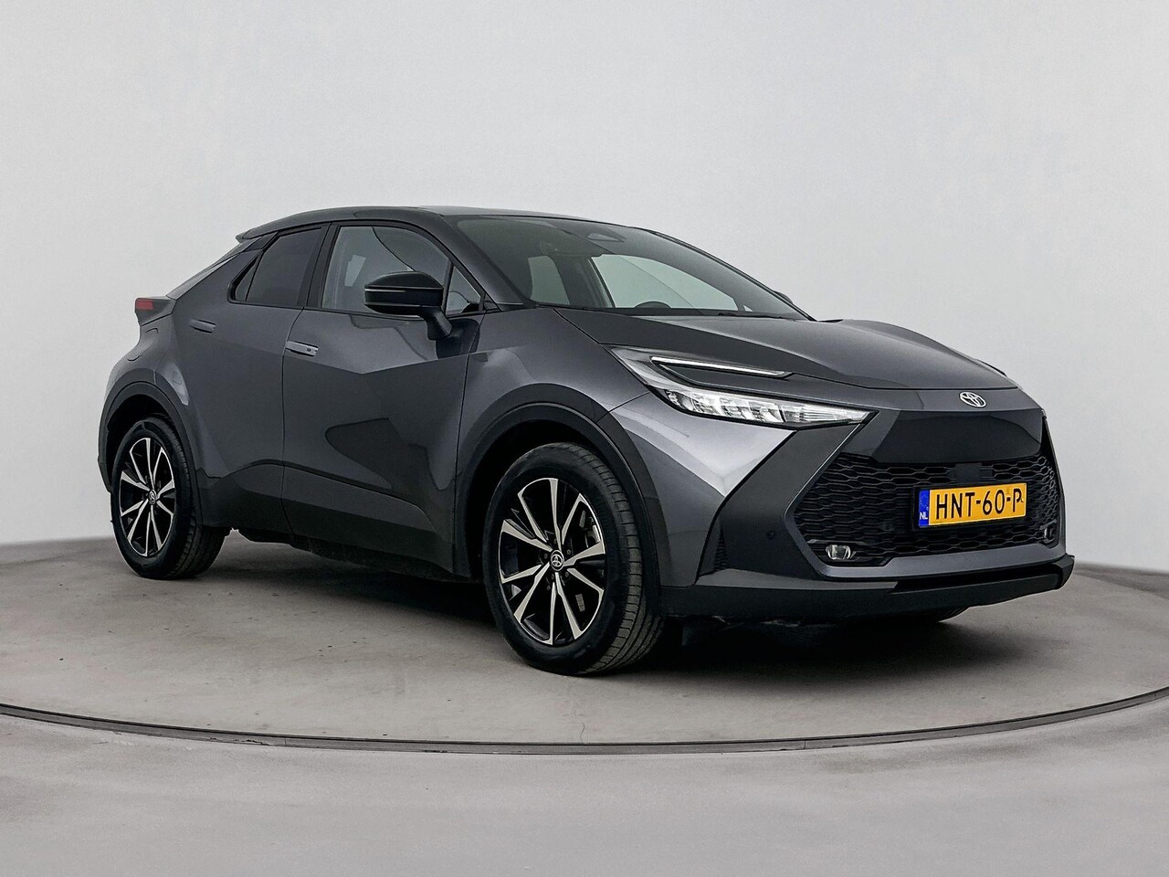 Toyota C-HR - 2.0 Plug-in Hybrid 220 Dynamic | Warmtepomp | Dodehoek detectie | Stoel-/stuurverwarming | - AutoWereld.nl
