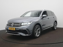 Volkswagen Tiguan Allspace - 1.5 TSI 150Pk Automaat R-Line 7p. Automaat - Camera - 7 pers. - IQ light - Navigatie - ACC