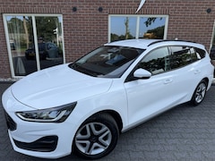 Ford Focus Wagon - 1.0 EBH Connected TREKHAAK / CARPLAY / ANDROID / NAVIGATIE / CLIMA / CRUISE