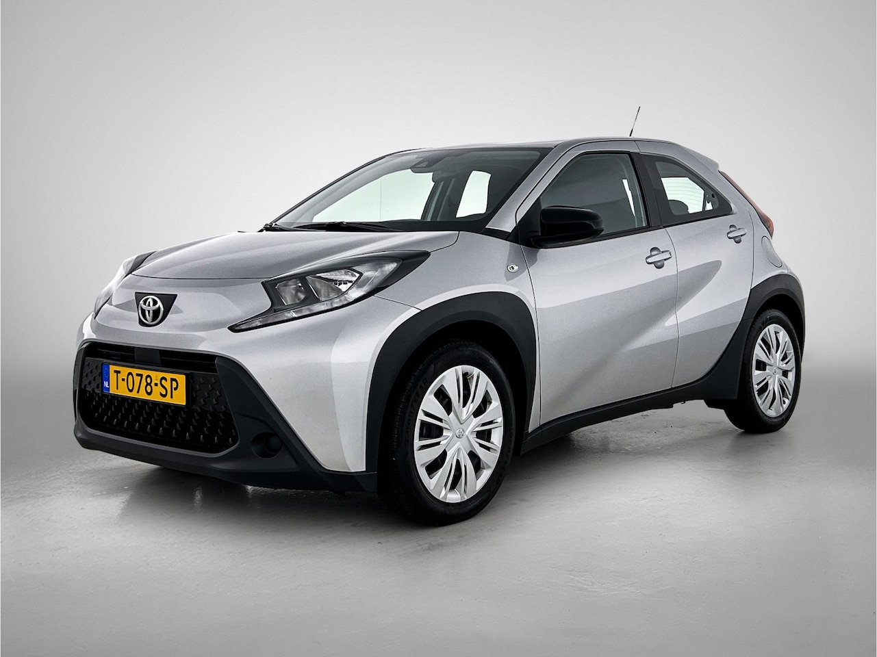 Toyota Aygo X - 1.0 VVT-i S-CVT Play | Dealer Onderhouden | Apple CarPlay/Android Auto | Cruise Control Ad - AutoWereld.nl