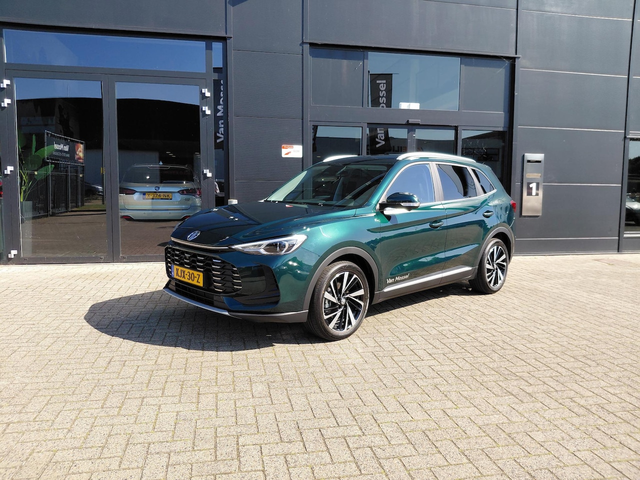 MG MG ZS Hybrid+ - 1.5 Aut. Luxury Direct leverbaar! | Leder stoel | Stoel- en stuurwielverwarming | Lichtmet - AutoWereld.nl