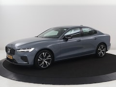 Volvo S60 - 2.0 Recharge T8 AWD R-Design | SOH 95, 6% | 360 Camera | Trekhaak | Navigatie | Apple Carp