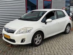 Toyota Auris - 1.8 Full Hybrid Aspiration Parelmoer wit