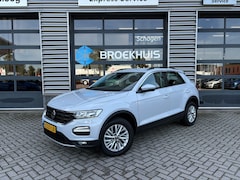 Volkswagen T-Roc - 1.5 TSI 150 pk Style 7-DSG | Airco | Navigatie | Cruise control adaptief |