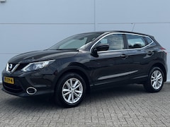 Nissan Qashqai - 1.6 N-Connecta / Navigatie / Trekhaak (1500KG trekgewicht) / Stoelverwarming /
