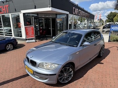 BMW 1-serie - 116i airco 6 versn navigatie 174dkm