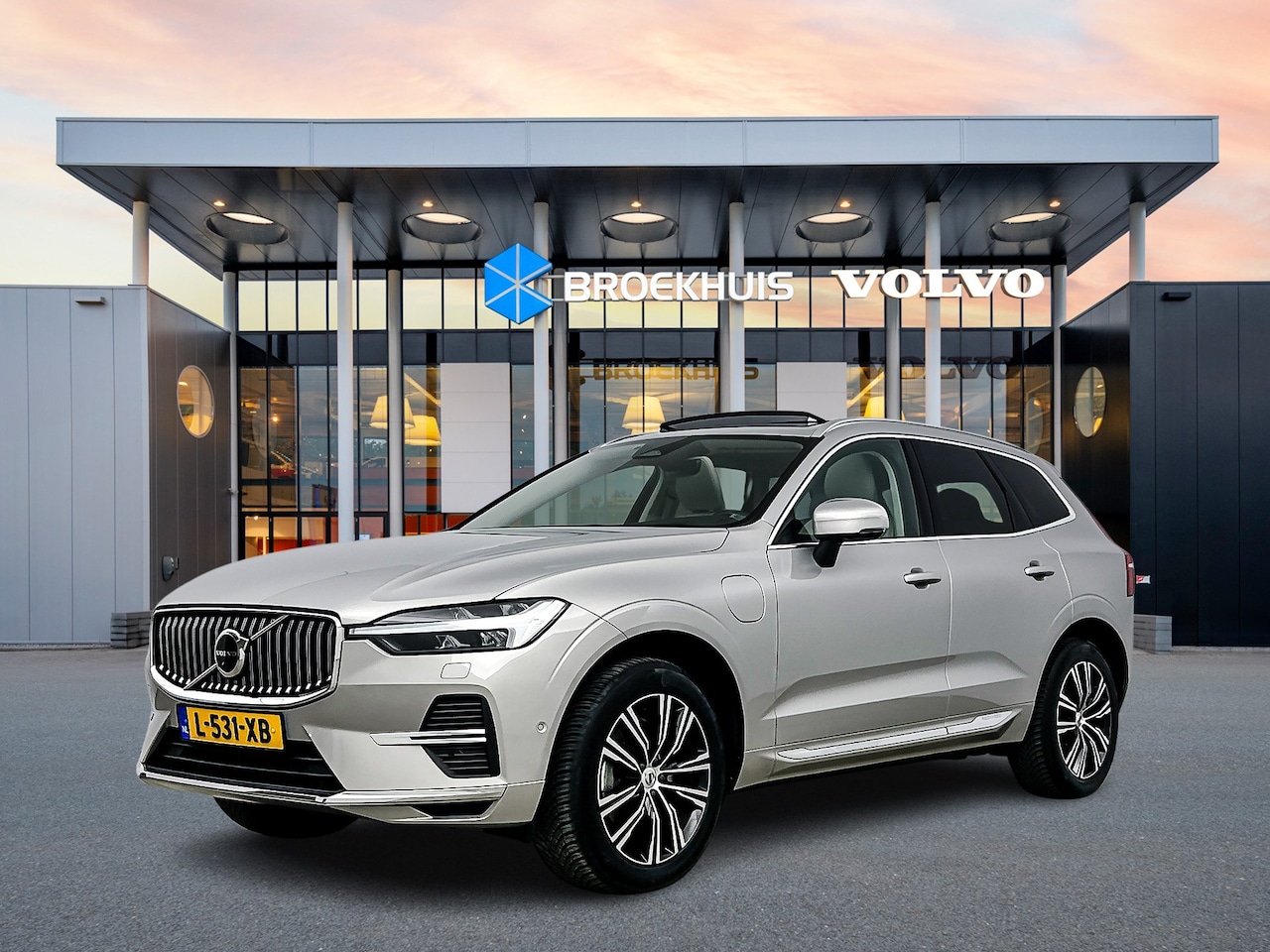 Volvo XC60 - T6 Recharge Inscription | 19" | Panoramadak | Head-Up | 360 Camera | Full LED | Harman Kar - AutoWereld.nl