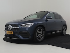 Mercedes-Benz GLA-Klasse - 250 4MATIC AMG Line l Pano Dak l Leder/Alcantara l Trekhaak l Dodehoek Detectie l AMG l Sf