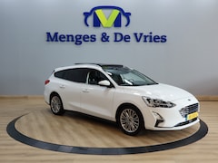 Ford Focus Wagon - 1.0 EcoBoost Titanium Business Airco ECC | Panorama | Trekhaak | Keyless | B & O | LED | A