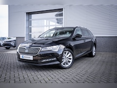 Skoda Superb Combi - 1.5 TSI ACT Business Edition | Airco (automatisch) | Cruise control adaptief | Trekhaak ui