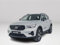 Volvo XC40 - B4 Plus Dark | Parkeercamera | Harman Kardon | Stoel- en stuurverwarming | Trekhaak