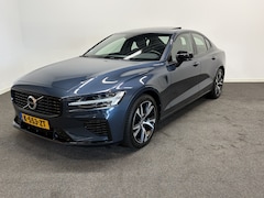 Volvo S60 - 2.0 Recharge T6 PHEV AWD R-Design Pano/ Adapt. Cruise/ Stuur en Stoelverw./ Navi/ LMV