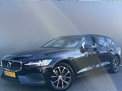 Volvo V60 - BWJ 2022 2.0 B4 200 PK Momentum AUTOMAAT | TREKHAAK | STOEL + STUURVERW. | FULL LED | CAME