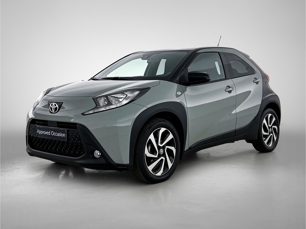 Toyota Aygo X - 1.0 VVT-i S-CVT Pulse + | BTW Voertuig | Parkeersensoren voor+achter | Keyless Entry/Start - AutoWereld.nl