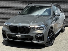 BMW X5 - xDrive45e High Executive M Sport Pakket Automaat / SoH 92% / Live Cockpit Professional / P