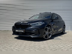 BMW 1-serie - 118i | Automaat| Elektrische panoramisch schuif-/kanteldak | M-Pakket