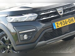 Dacia Jogger - 1.0 TCe Extreme 7p. | PEARLESCENT BLACK | Camera/Carplay/Stoelverwarming/LMV/Cruise - Ruim