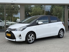 Toyota Yaris - 1.5 Hybrid Trend Bi-Tone | Leer | Navigatie | LM Velgen