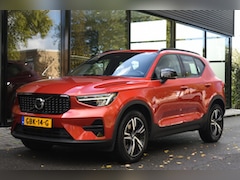 Volvo XC40 - B4 197pk Plus Dark | Trekhaak | Verwarmde Voorruit | ACC