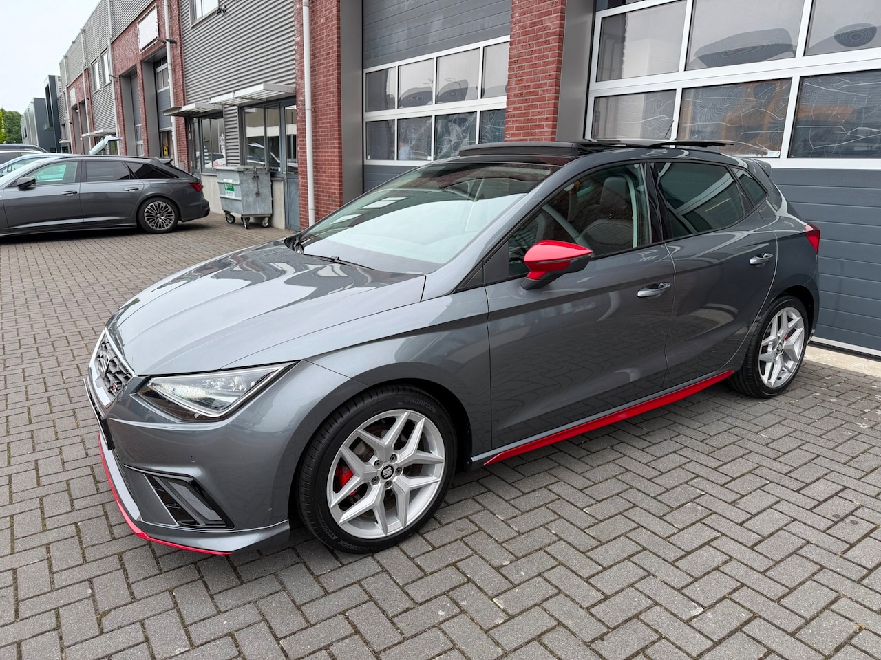 SEAT Ibiza - 1.0 TSI DSG FR LED Pano Alcantara Carplay Camera - AutoWereld.nl
